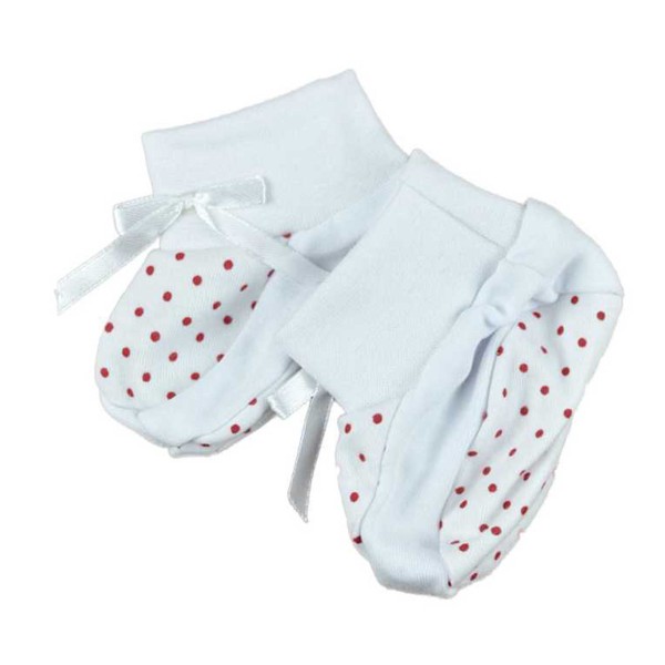 Batukai kūdikiui (baltos sp.) rausvi taškeliai Batukai kūdikiui (baltos sp.) rausvi taškeliai