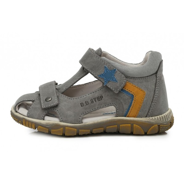 Pilkos uždaru priekiu basutės 19-24 d. K3304006A Pilkos uždaru priekiu basutės 19-24 d. K3304006A