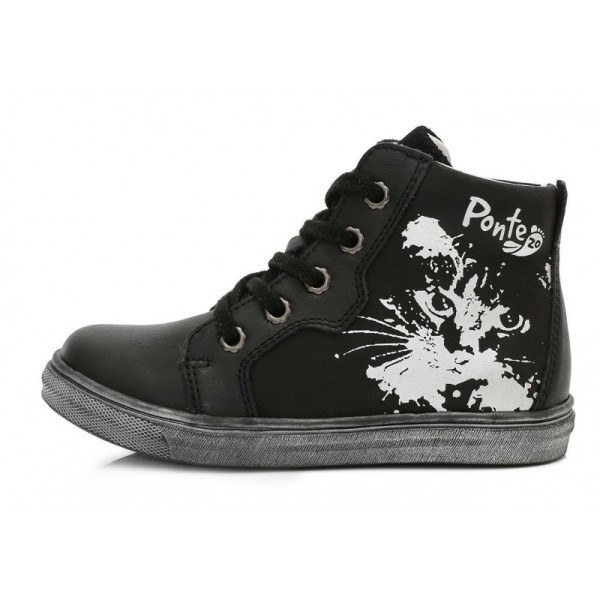 Juodi batai 28-33 d. DA061637 Juodi batai 28-33 d. DA061637