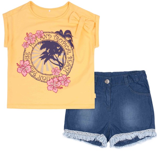 Džinsiniai šortai ir palaidinė Džinsiniai šortai ir palaidinė