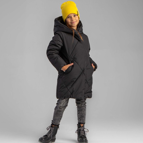 Prailginta juoda žieminė striukė mergaitei Prailginta juoda žieminė striukė mergaitei