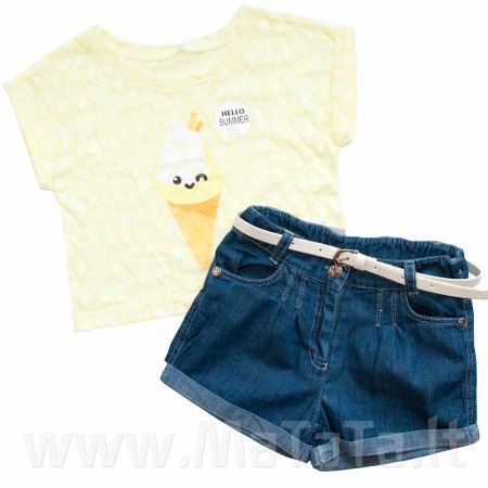 Džinsiniai šortai ir palaidinė 