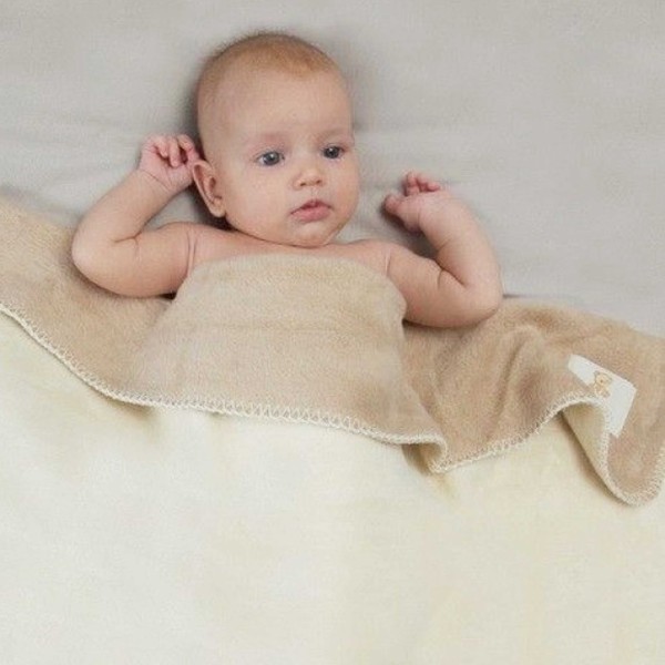 LORITA šiltas medvilninis pledas (smėlio/melsva) LORITA šiltas medvilninis pledas (smėlio/melsva)