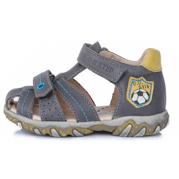 Pilkos basutės uždaru priekiu 20-24 d. AC6255013B Pilkos basutės uždaru priekiu 20-24 d. AC6255013B