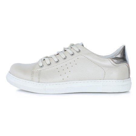 Balti batai 37-40 d. 052-2A