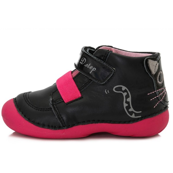 Juodi batai 20-24 d. 015185C Juodi batai 20-24 d. 015185C