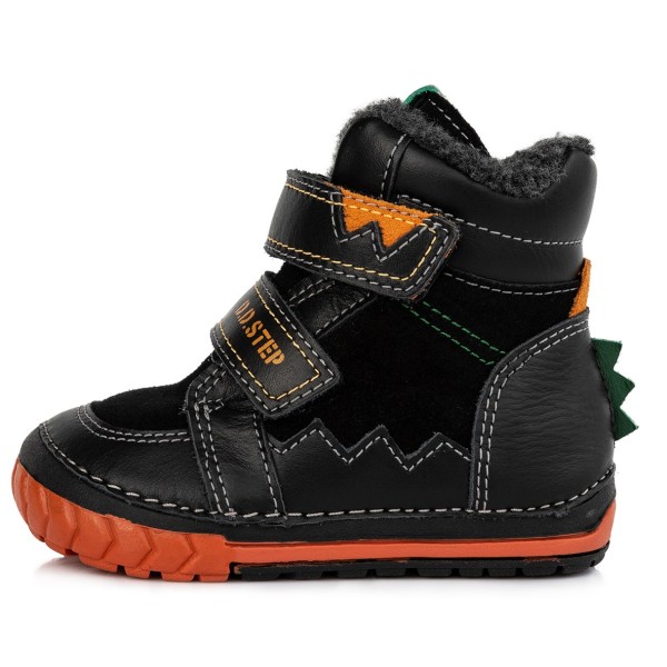 Juodi batai su pašiltinimu 20-24 d. 029307A Juodi batai su pašiltinimu 20-24 d. 029307A