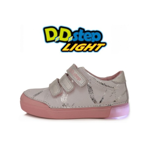 Balti LED batai 25-30 d. 068470M Balti LED batai 25-30 d. 068470M