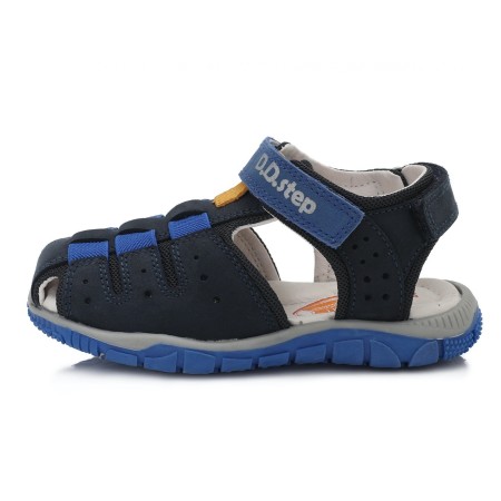 Mėlynos basutės uždaru priekiu 25-30 d. K330314M