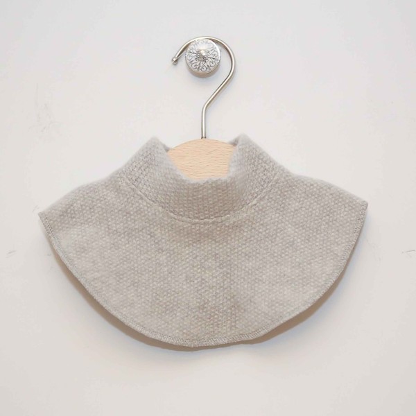 Vilaurita merino vilnos šalikėlis Vilaurita merino vilnos šalikėlis